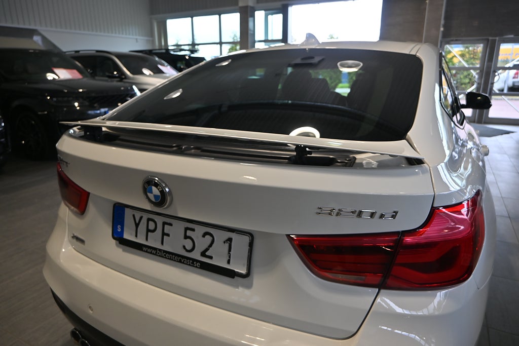BMW 320D 2018 - miniatyr 14