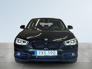 BMW 118d xDrive 5-dörrars Sport line Dragkrok Mvärmare Psens S&V