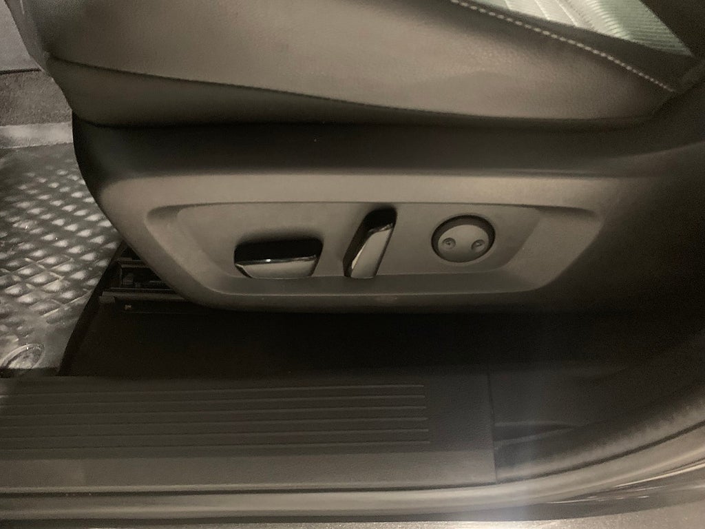 Nissan Qashqai 1.3| TEKNA DESIGN | Pano | 360 | Navi |MOMS 2023