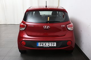 Halvkombi Hyundai i10 7 av 21