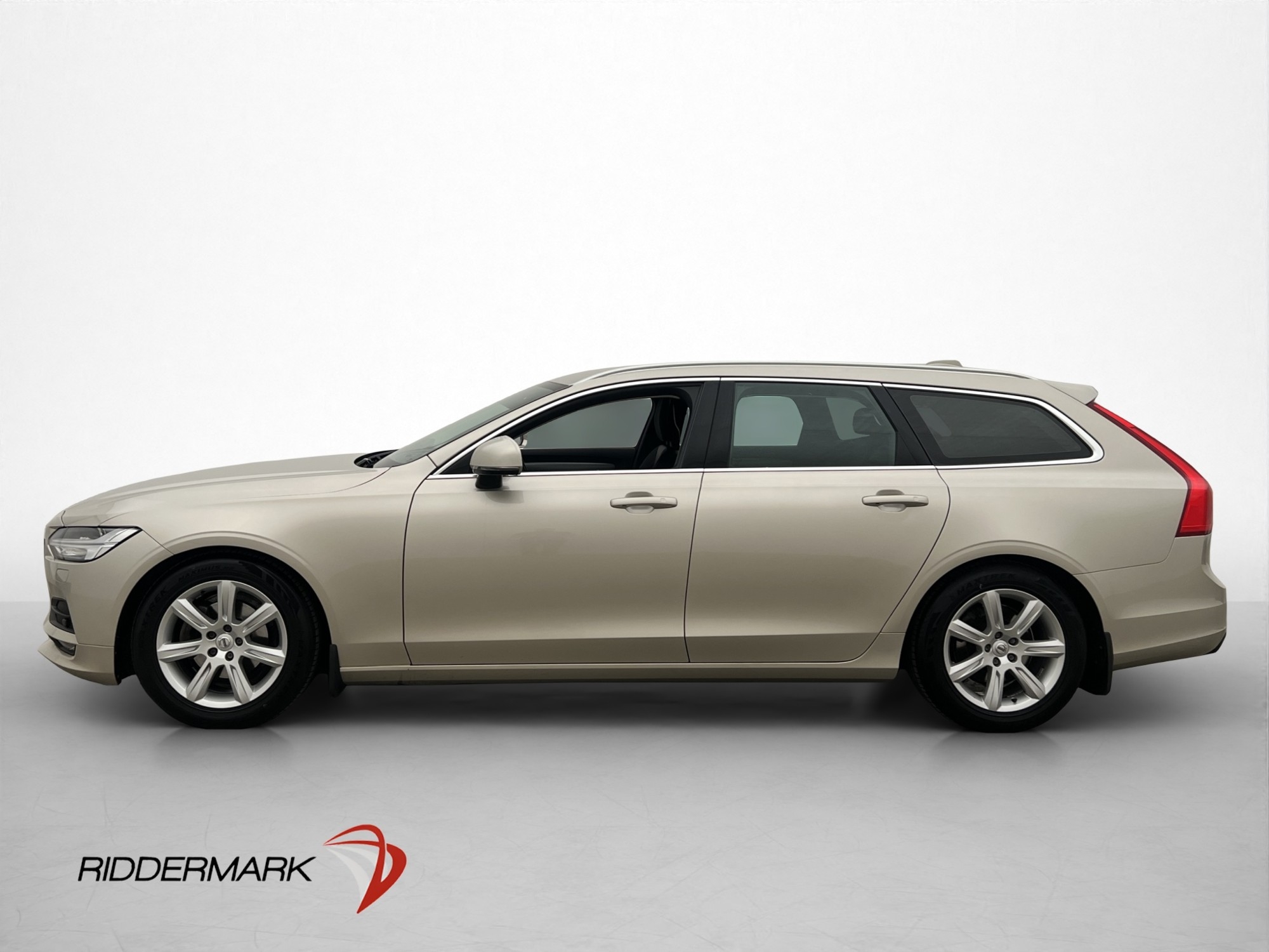 Volvo V90 D3 AWD Momentum VOC Värmare 2018, bild 5/10