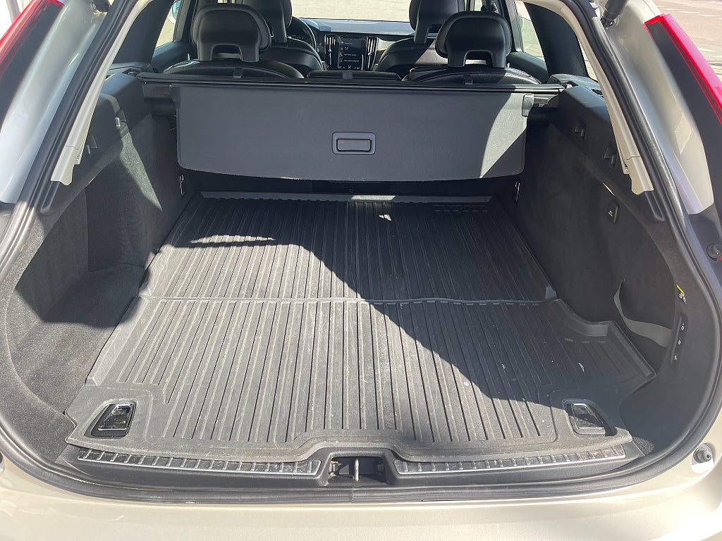 Volvo V90 Cross Country D4 AWD Pro 190 hk Välutrustad