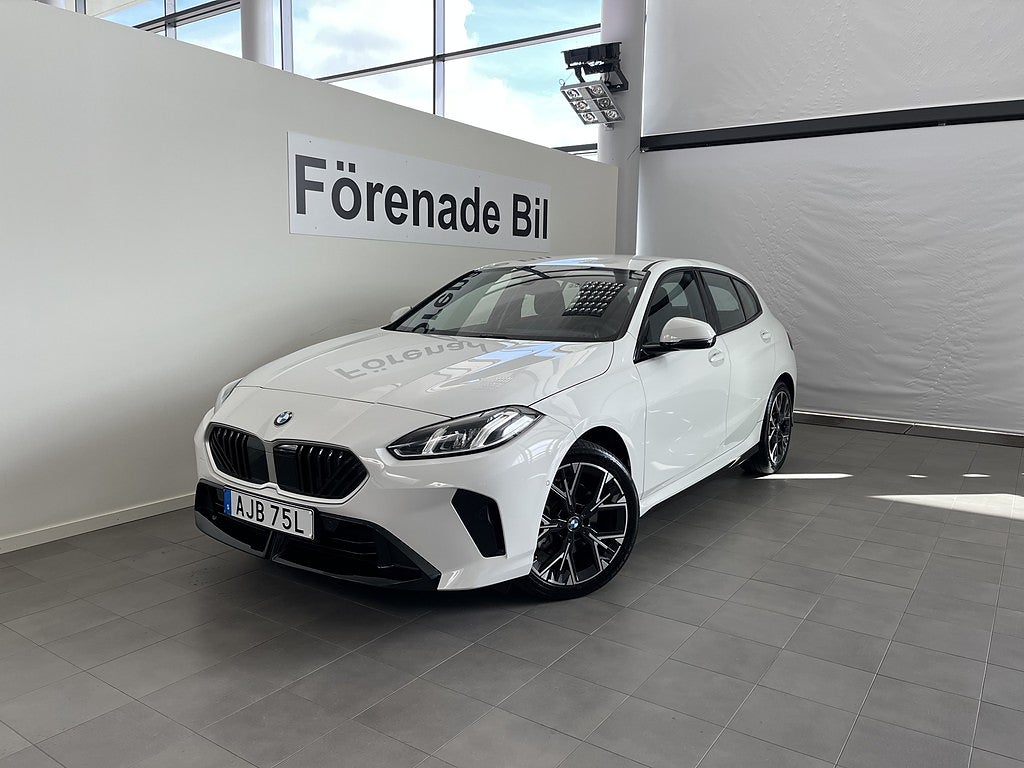 BMW 120 M Sport Design Automat Rattvärme 18" Park/Drive Assist 
