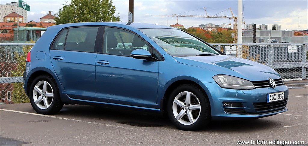 Volkswagen Golf 1.2 TSI Värmare S/V-hjul Moms