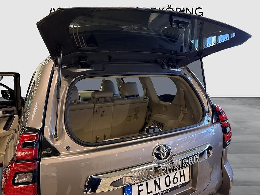 Toyota Land Cruiser 2020 - miniatyr 13