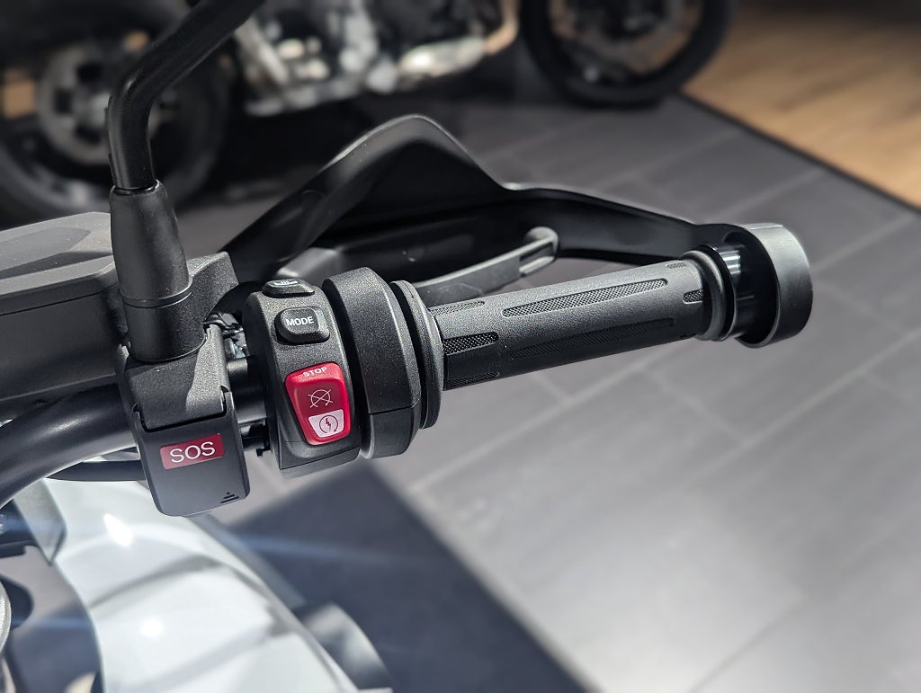 BMW F800GS/Räntekampanj 3,45%/Sidoväskor på köpet!