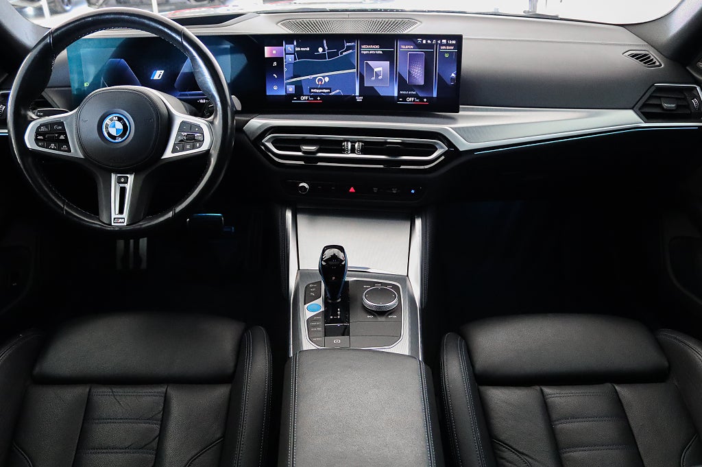 BMW i4 M50 xDrive Gran Coupé MOMS Taklucka H/K 360° HuD Läder