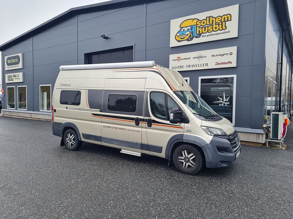 Globecar Revolution under 6 meter, 5 sovplatser, fast gasol