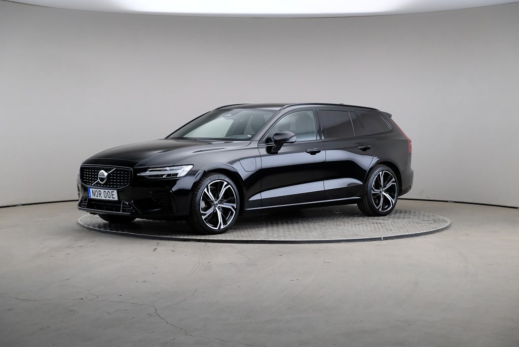 Volvo V60 Recharge T6 350hk AWD Plus Dark Aut Klimat Drag