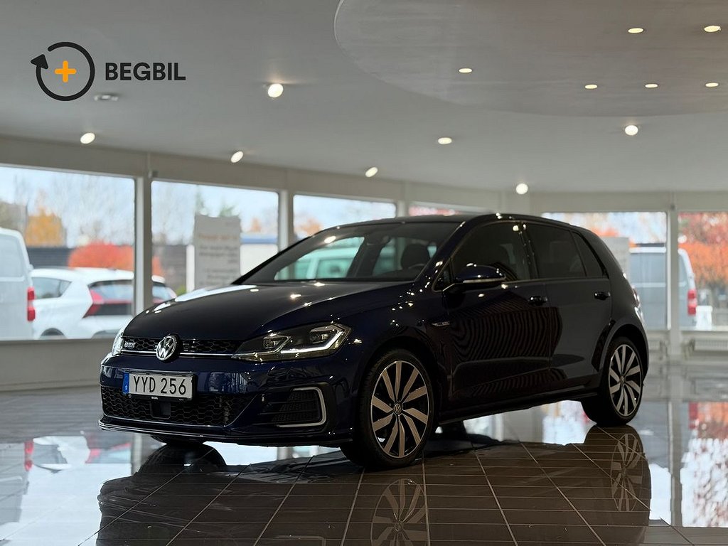 Volkswagen Golf GTE 204 HK Plug-in hybrid  I Dragkrok I P-värmare I Nyservad I 5