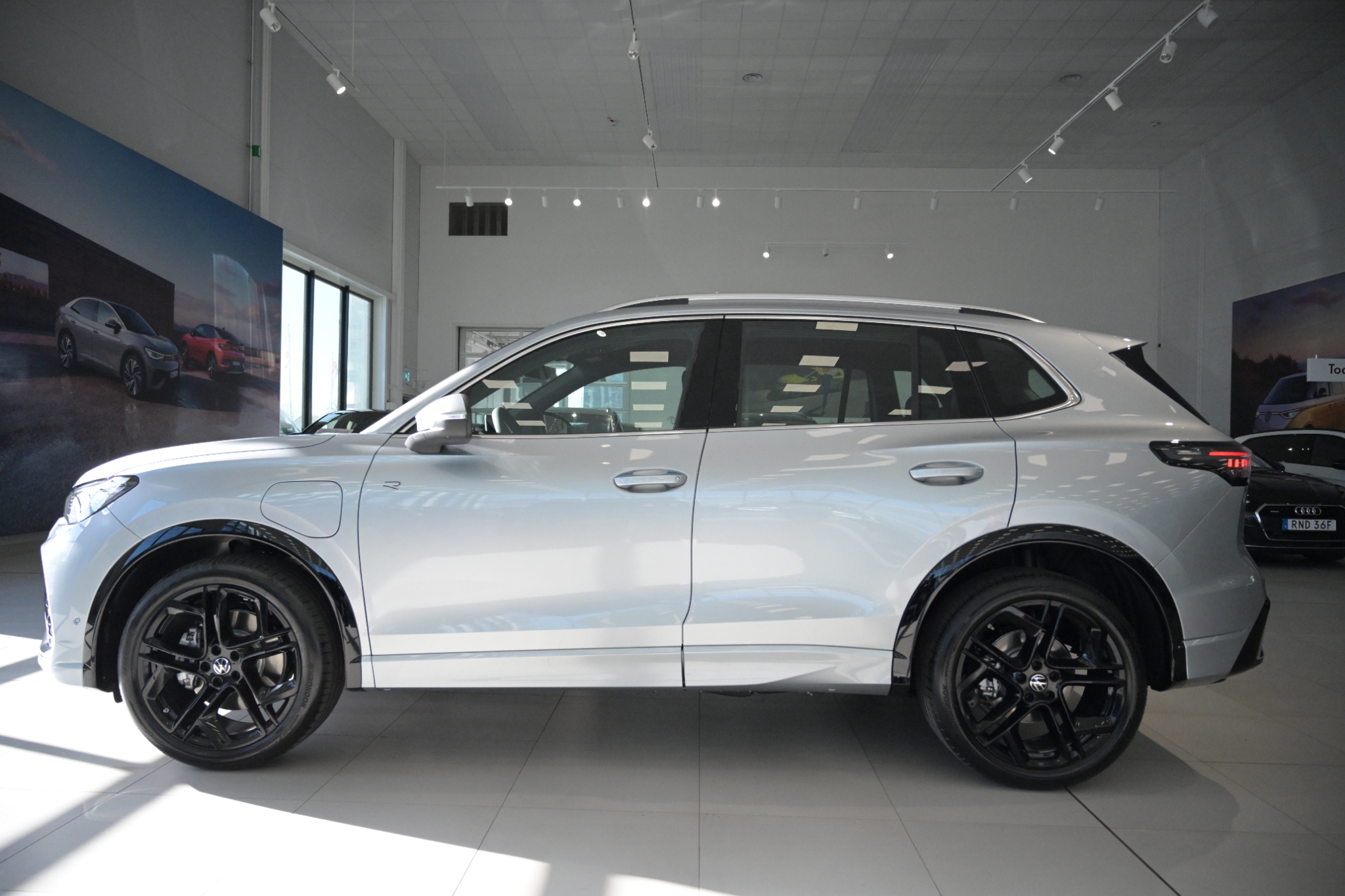 Volkswagen Tiguan eHybrid R-Line SWE 2026, bild 7/10