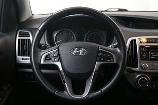 Halvkombi Hyundai i20 8 av 16