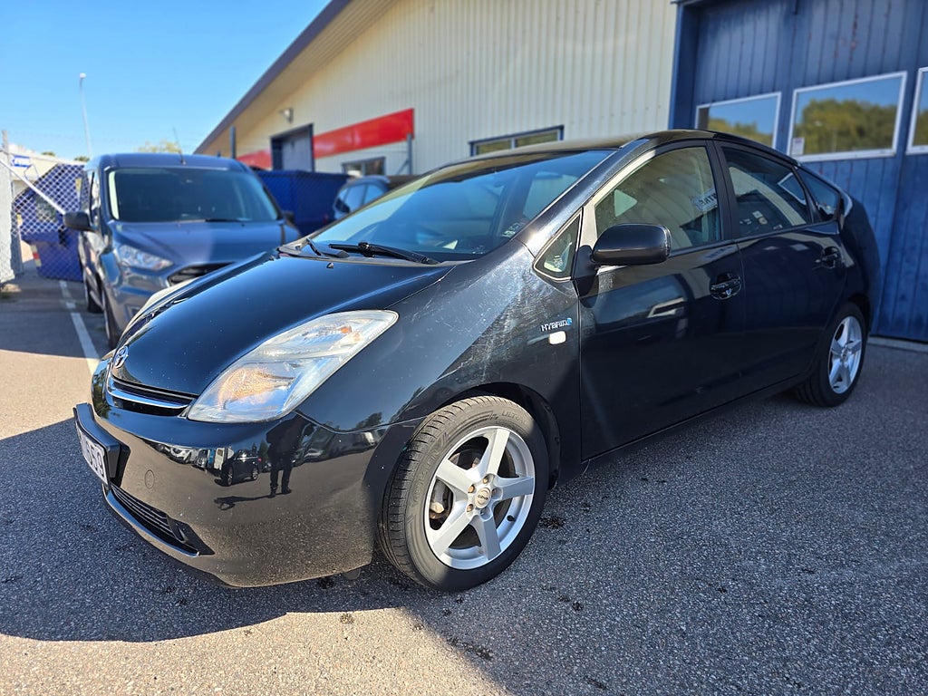 Toyota Prius 1.5 VVT-i + 3CM CVT Euro 4