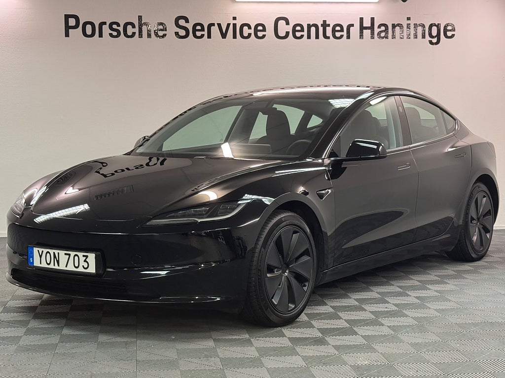 Tesla Model 3 Long Range AWD Premium