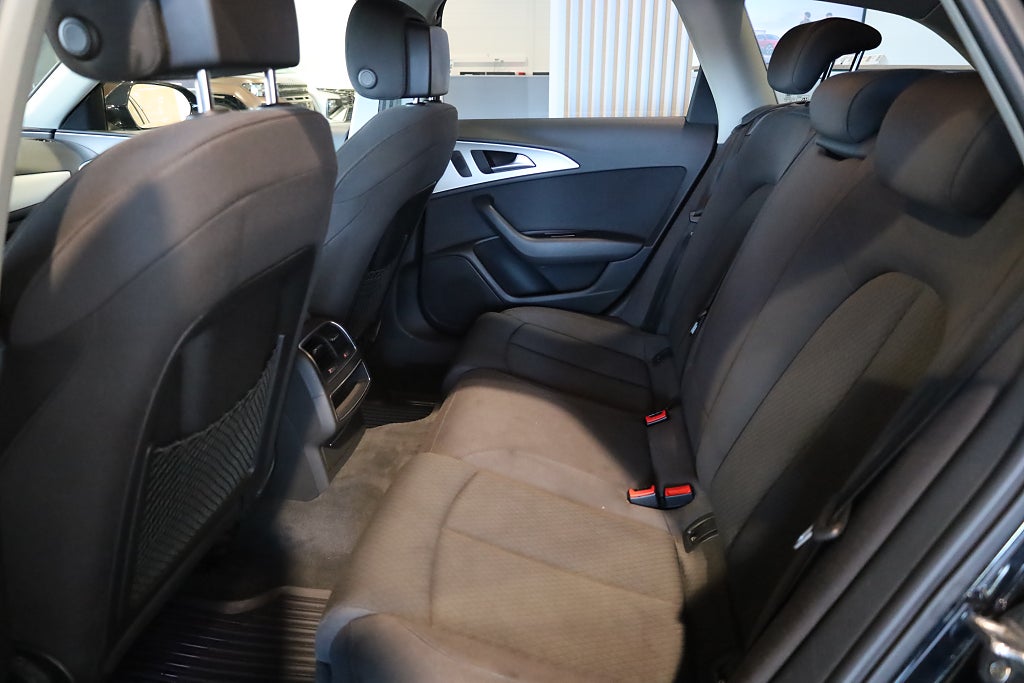 Audi A6 Avant 2.0 TDI ultra S Tronic Navi Drag Blåtand Värmare