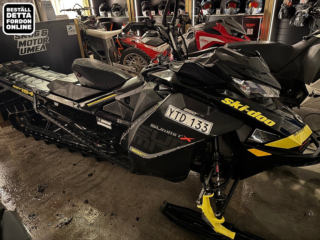 Ski-Doo Summit X 154 *Fri hemleverans*