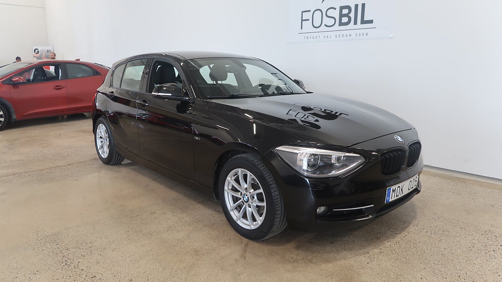 BMW 118d *RÄNTEKAMPANJ 3.45%* Sport line Värmare H&K SoV