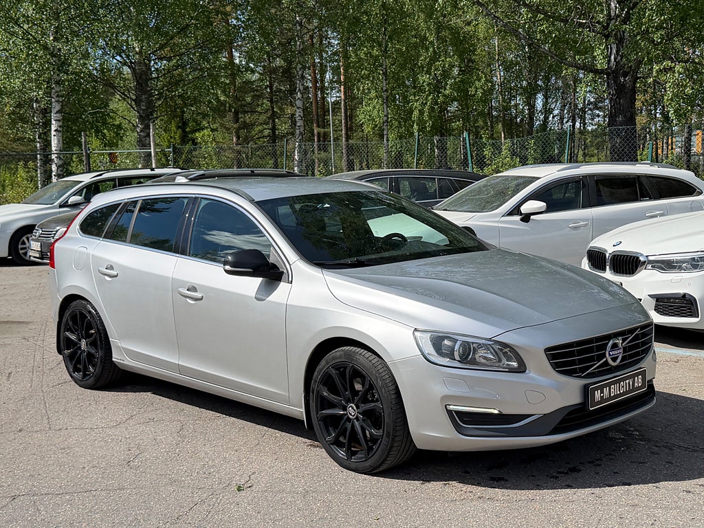 Volvo V60 D4 AWD Geartronic/Momentum/Euro 5