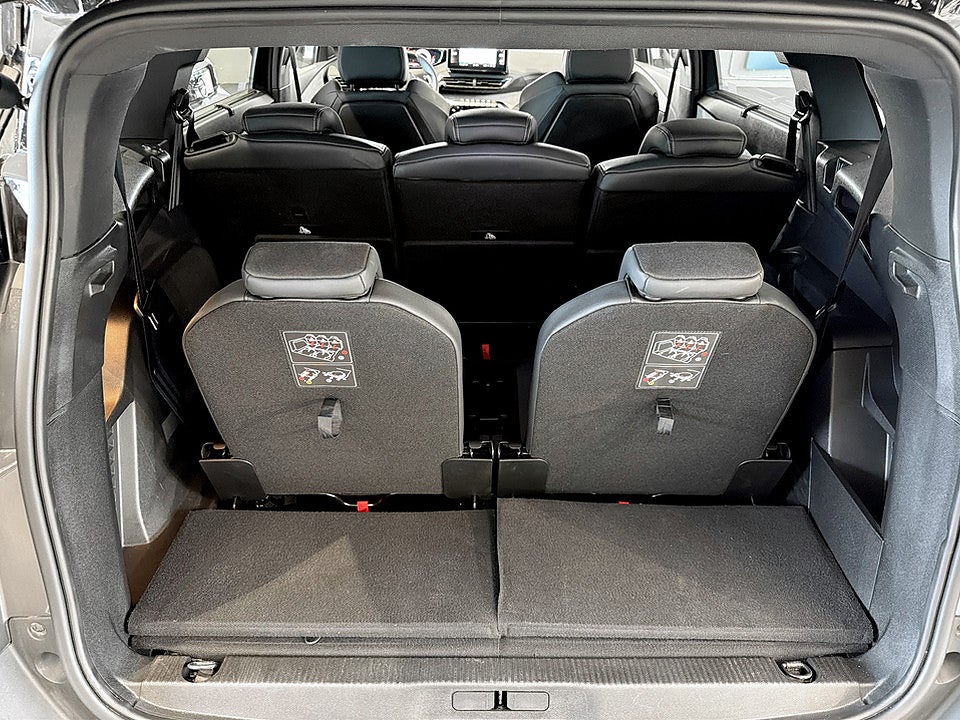 Bild på Peugeot 5008 GT 1.2 PT 130hk Aut 7-SITS B-KAMERA CARPLAY