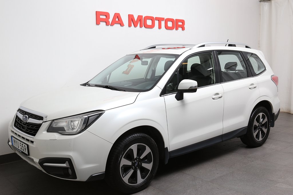 Subaru Forester 2,0D XE AWD Aut Panorama Dragkrok 1ägare 2016