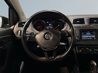 Volkswagen Polo 5-dörrar 1.2 TSI BMT Automat Mvärm Psens S/V-hjul – bild 9