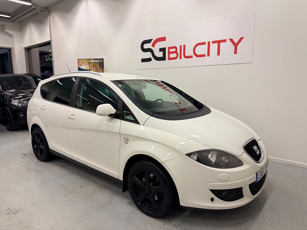 Seat Altea XL 2.0 TDI AUTOMAT NY-BESIKTAD SOL-GARDINER / 0% RÄNTA 