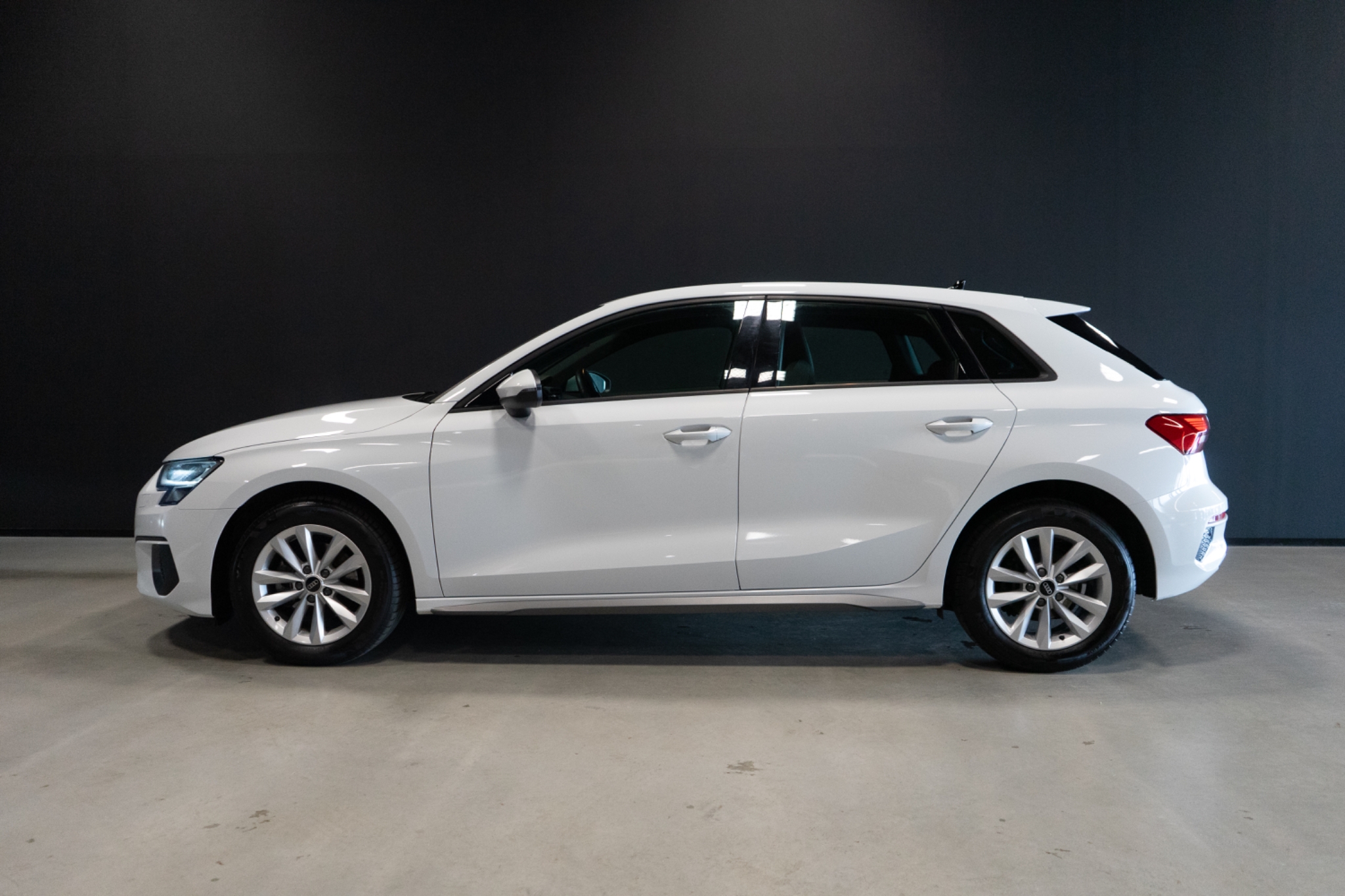 Audi A3 Sportback 35 TFSI Comfort Euro 6 2023, bild 3/10