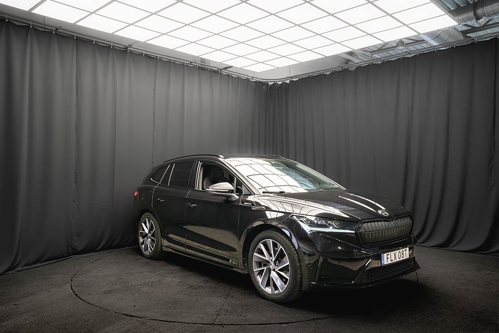 Skoda Enyaq iV 80x SPORTLINE DRAG 360° ELSTOL MINNE 1-ÄGARE MOMS 265hk