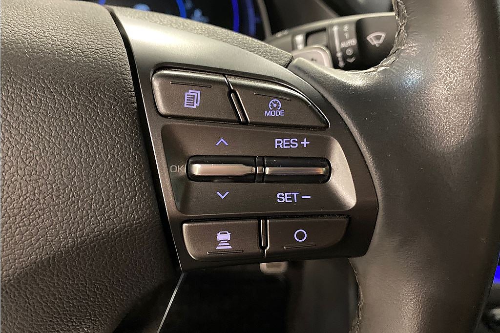 Hyundai IONIQ Premium +, Nav, rattvärme, Läder