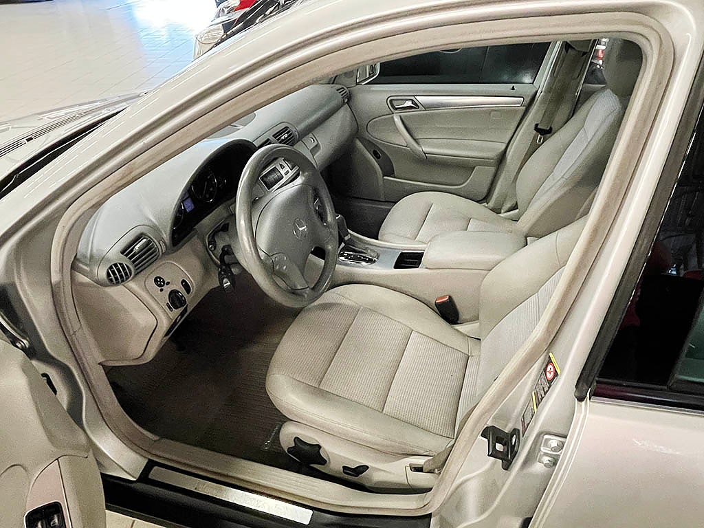 Mercedes-Benz C220 T CDI Automat 150hk