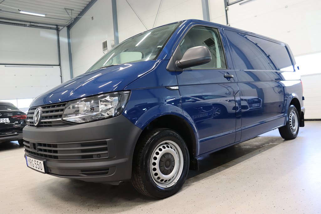 Volkswagen Transporter T30 2.0 TDI Moms DVärm Drag Nav 150hk