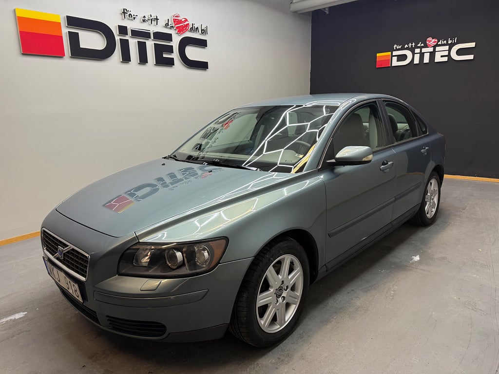 Volvo S40 2.4 Business,dragkrok,Mvärmare,AC,Besiktigad.14200MIL