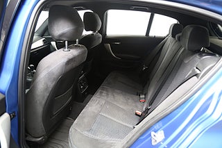 Halvkombi BMW 118I 23 av 24