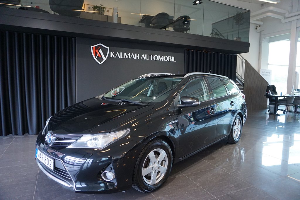 Toyota Auris Touring Sports Hybrid e-CVT Active 136hk 