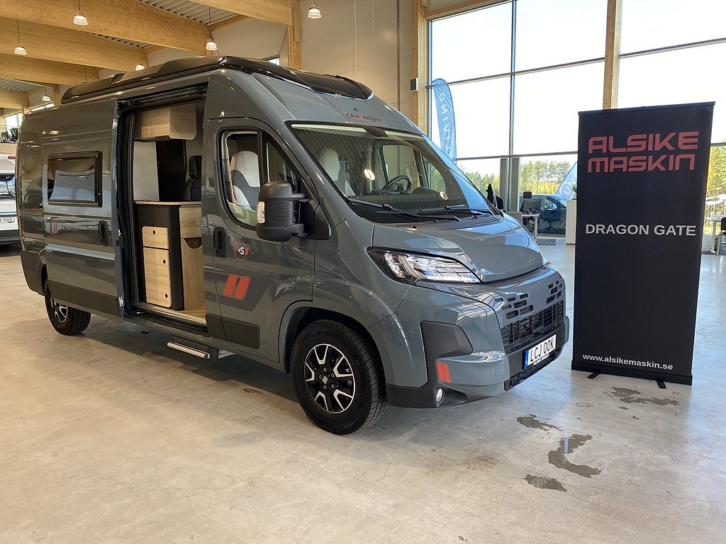 CHALLENGER F&S EDITION Solcell/Cykelställ/Litium/5-bältad