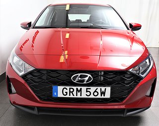 Halvkombi Hyundai i20 10 av 16