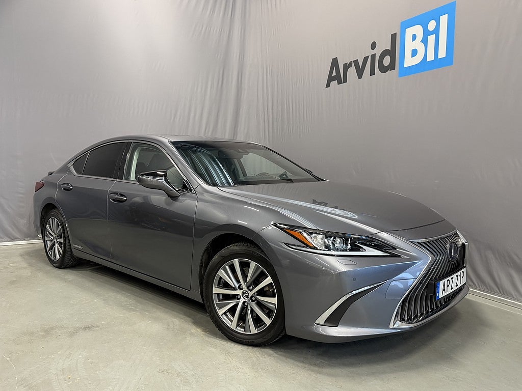 Lexus ES 300h 2.5 E-CVT Taklucka Kamera Läder 