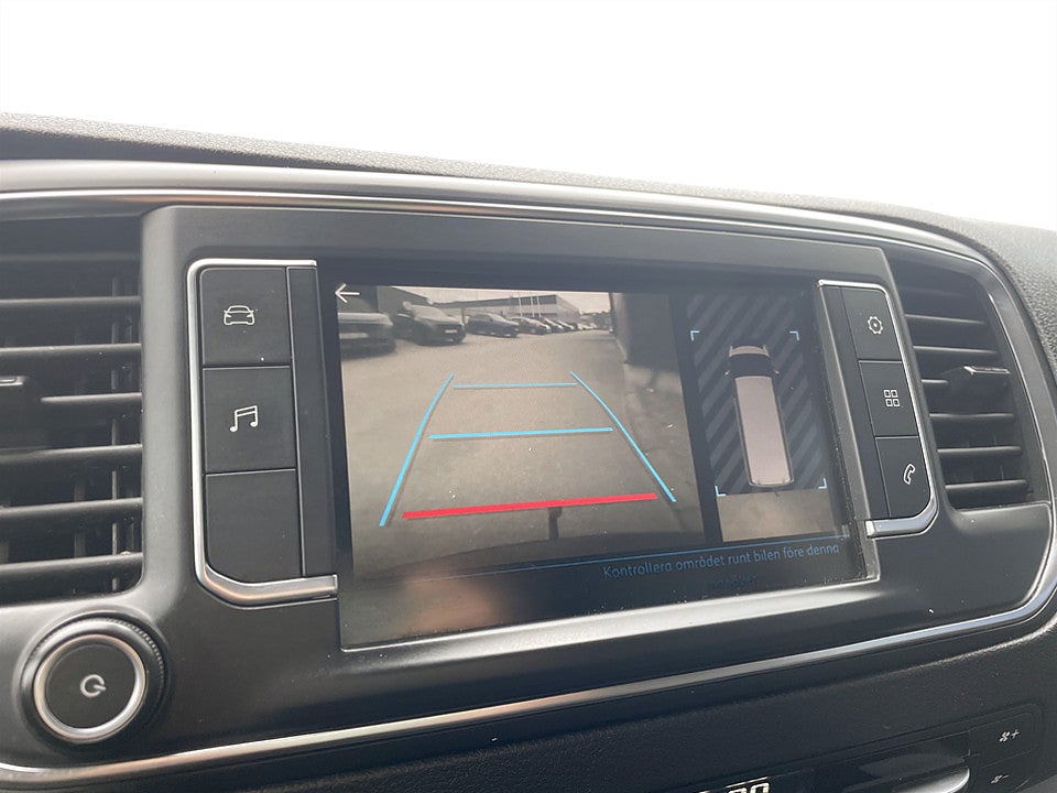 Bild på Peugeot Expert PRO+ L3 BHDi 180hk Aut Värmare Inredning