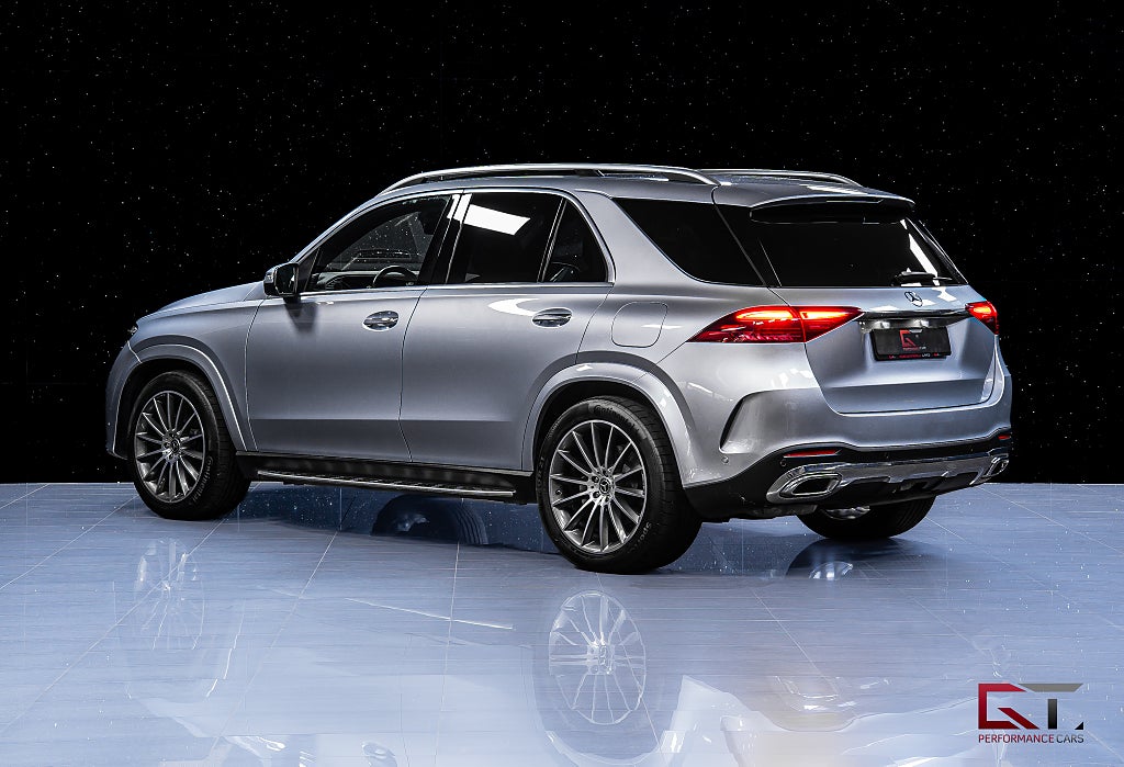 Mercedes-Benz GLE 350 de 4MATIC AMG Pano Burmester Drag ACC Akustikglas 21"