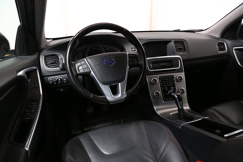 Volvo S60 Cross Country D4 190hk Summum BE VOC Dragkrok