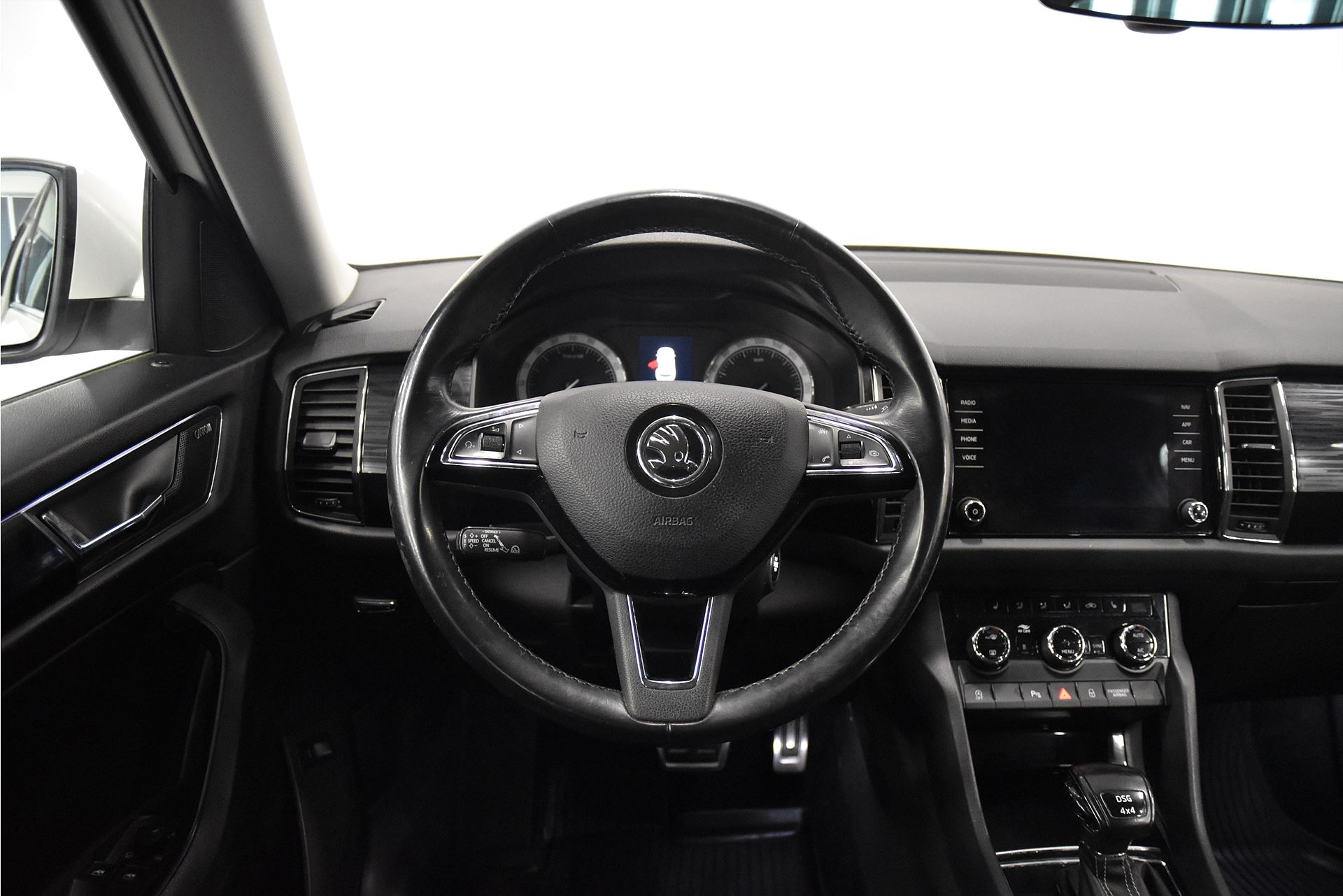 Skoda Kodiaq 2018, bild 2/10