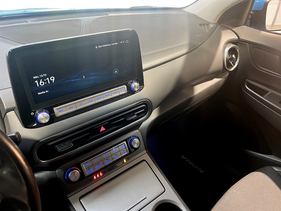 Bild på Hyundai Kona Essential 39.2 kWh 136hk Aut - B-KAMERA, CARPLAY