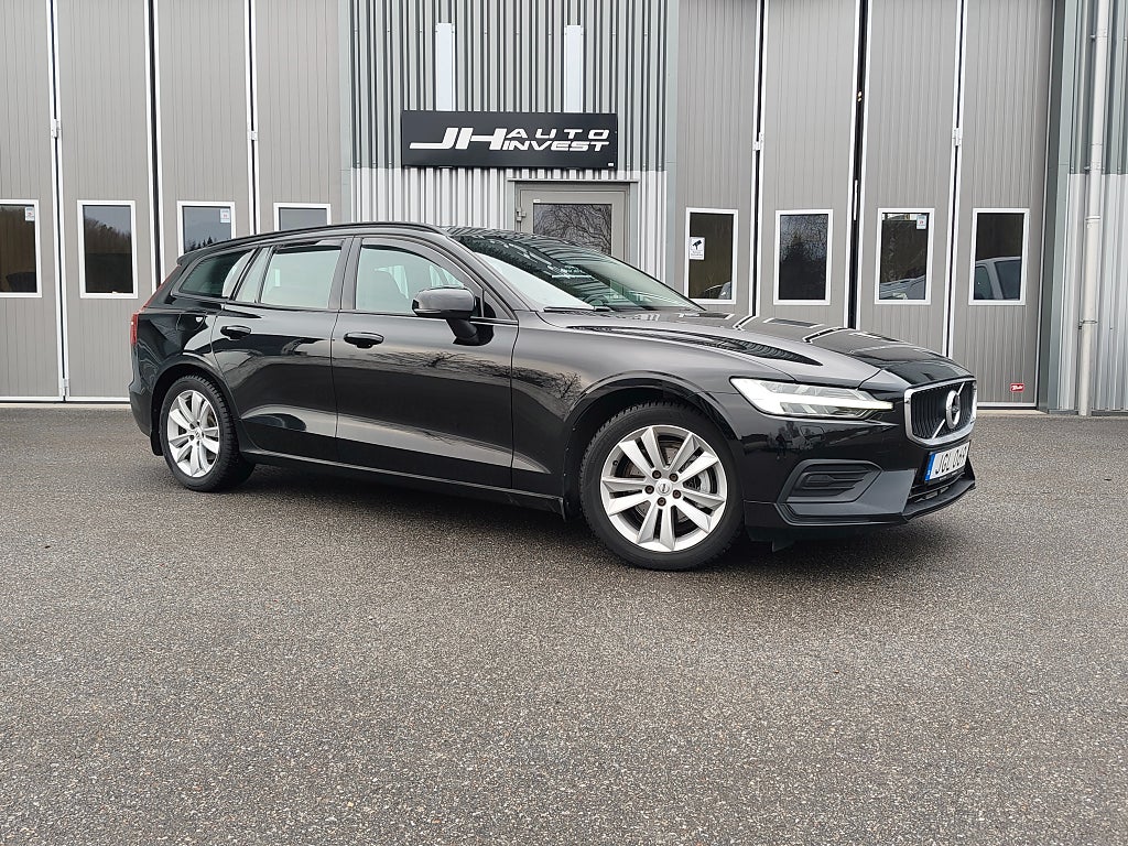 Volvo V60 D4 190 Hk Momentum Euro 6 Svensksåld Värmare Drag Läder