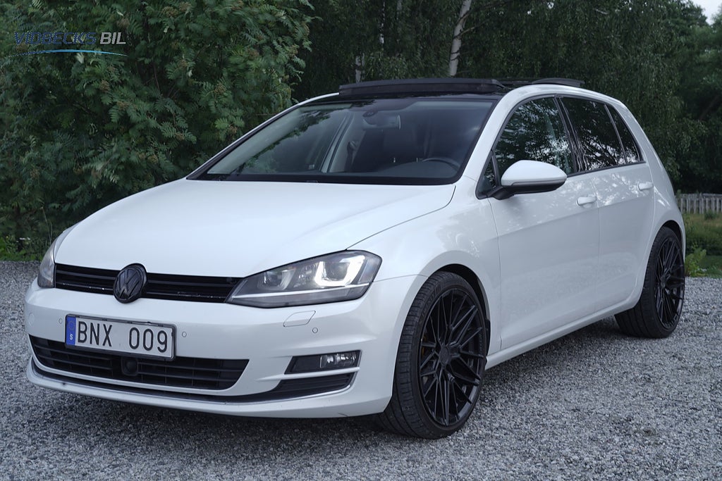 Volkswagen Golf 1,4 TSI GTI OPTIK ADAPTIV FARTHÅLLARE PANORAMA 19" FÄLG