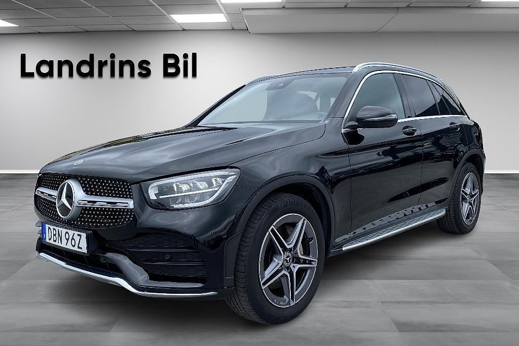 Mercedes-Benz GLC 220 d 4MATIC / AMG Line / Dragkrok / Värmare