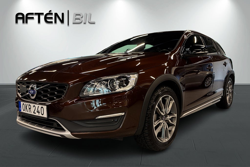Volvo V60 Cross Country D4 AWD Summum 190hk - Bränslevärmare, Harman/Kardon