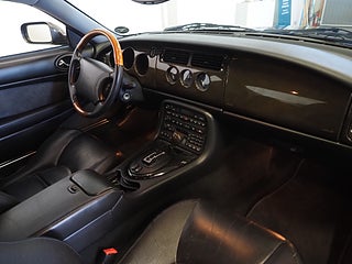 Sportkupé Jaguar XKR 9 av 20