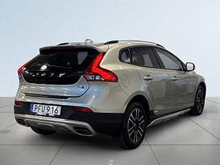 Volvo V40 Cross Country T4 AWD Aut Business Advanced Drag Kamera Navi Psens S&V – bild 6