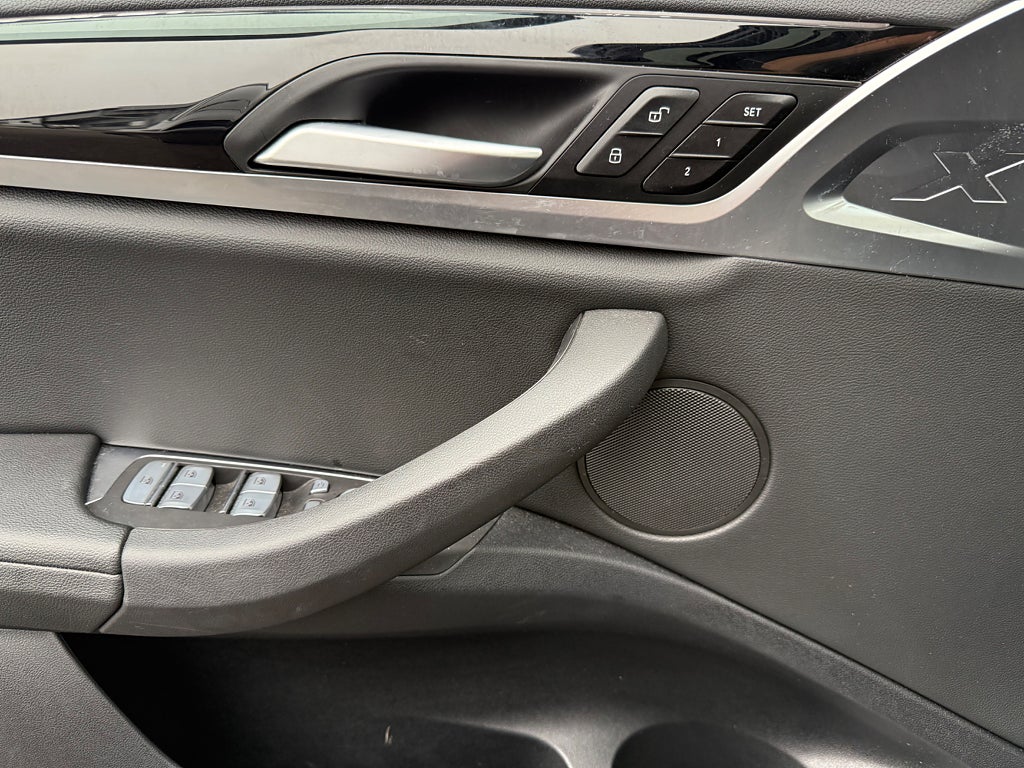 BMW iX3 M Sport Glastak Cockpit Läder Drag - bild 21