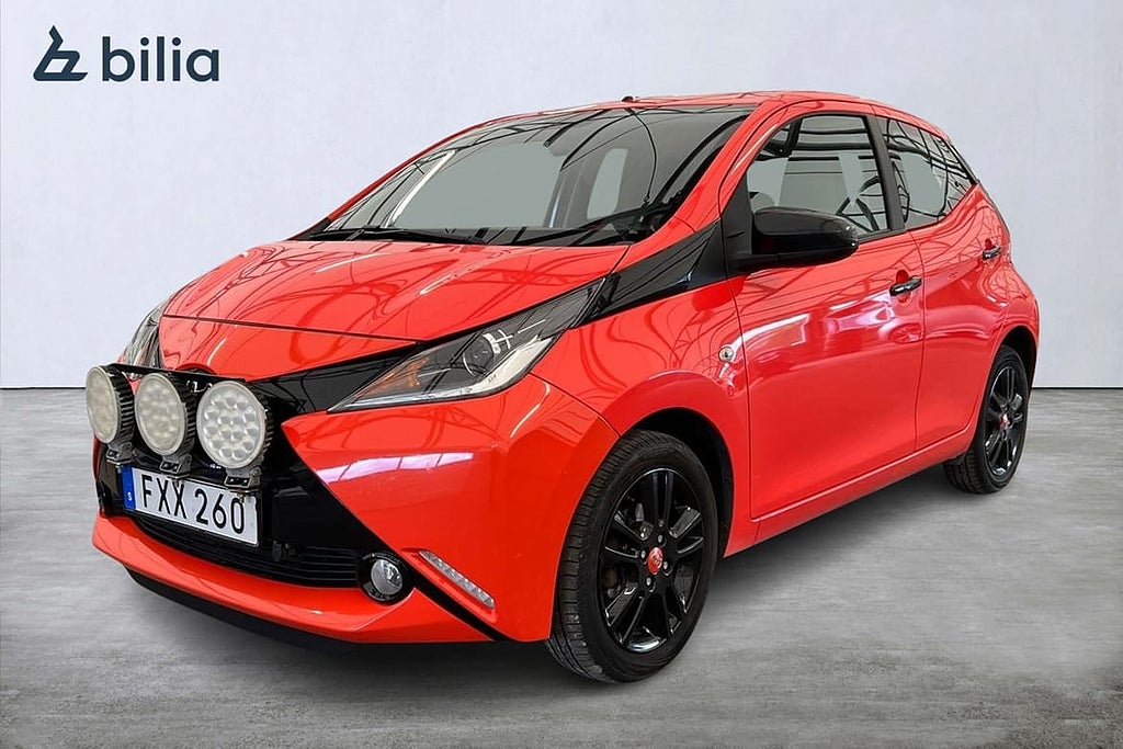 Toyota Aygo 1,0 5-D X-CITE VINTERHJUL LEDRAMP